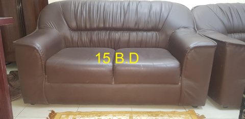 Leazer sofa for sale 2 sofa(*15 B.D)  أثاث مكتبي جلدي للبيع  2