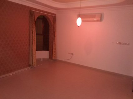 Studio with electricity for rent in Karbabad, near the small Karbabad Park.) 