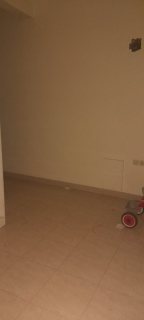 #Apartment with electricity for rent in Riffa near Lulu., )      2