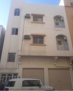 فرصة استثمارية للبيع بناية تجارية في المنامة فريج كانو  2