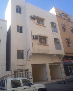 فرصة استثمارية للبيع بناية تجارية في المنامة فريج كانو  4