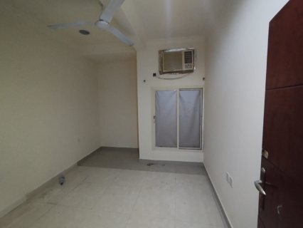 #For rent 2 bedroom apartment with electricity in Al Qudaybiya    5