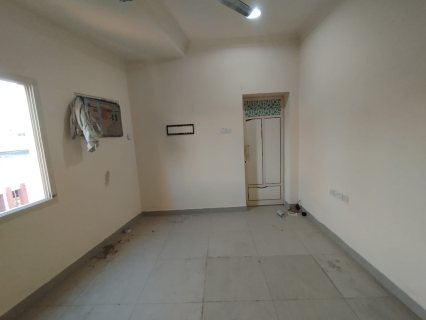 #For rent with electricity, a 2-bedroom apartment in Al-Qudaybiya.. 2