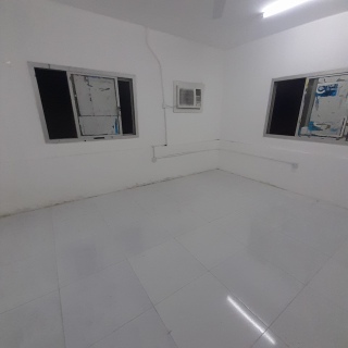 #For rent a studio with electricity in Al-Qudaybiya near the Fili 2