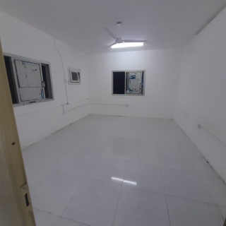 #For rent a studio with electricity in Al-Qudaybiya near the Fili 4