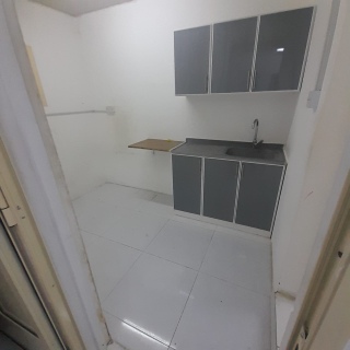 #For rent a studio with electricity in Al-Qudaybiya near the Fili 5