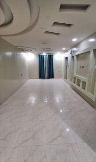 ????For rent, a very large and clean apartment. Address: Hamad Town 3