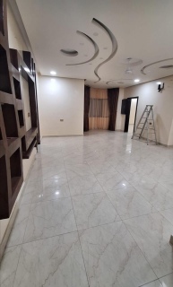 ????For rent, a very large and clean apartment. Address: Hamad Town 4