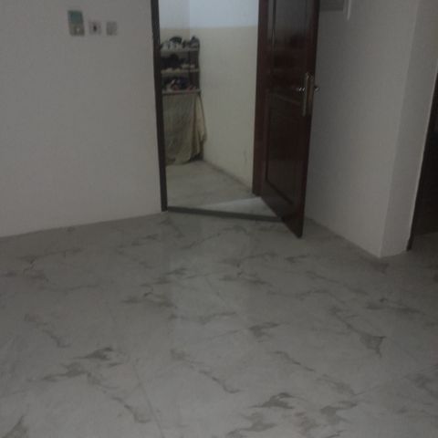 #For rent 2 bedroom apartment in Al-Qudaybiyah opposite Al-Mannai