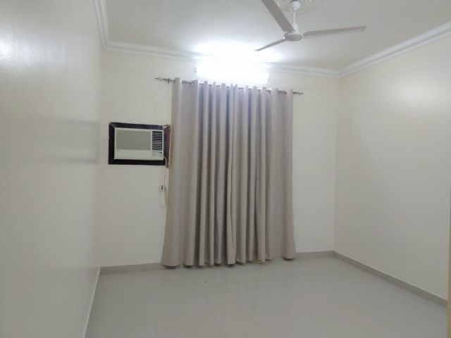 #For rent 3 bedroom apartment in Tubli area behind Al Hali Market 5