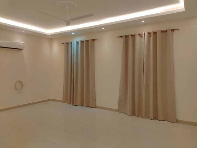 #For rent 3 bedroom apartment in Tubli area behind Al Hali Market 8