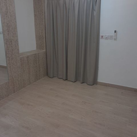 #For rent a studio with electricity in Ras Rumman opposite Ashraf 5