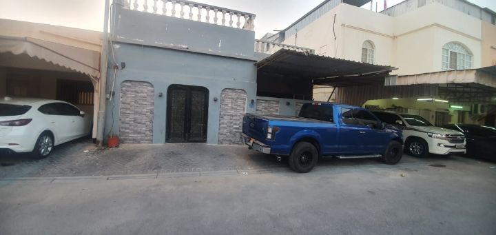 للبيع منزل في مدينة عيسى  3