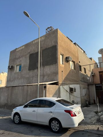 للبيع منزل قديم في مدينة عيسى 2