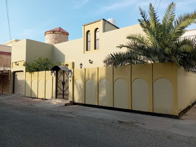 للبيع بيت في عراد مفتوح على ثلاث جهات في فريج هادئ بعيد عن الضوضا 2
