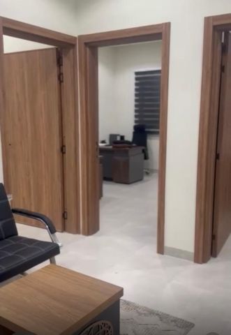 مكتب للايجار او التقبيل او الشراكة بالرياض 2