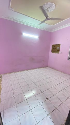 Apartments in Sanabis for rent for less than 200 dinars, with nic 7