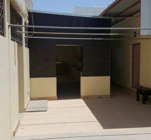  للإيجار سكن عمال في سترة يقع خلف المستشفي