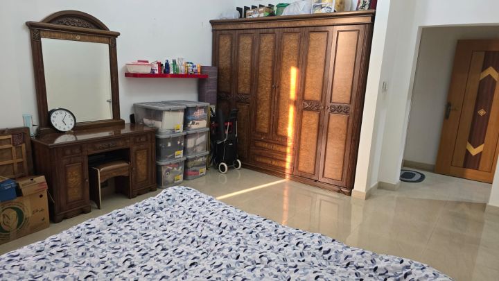 للبيع شقة تجارية سكنية مفروشة  9
