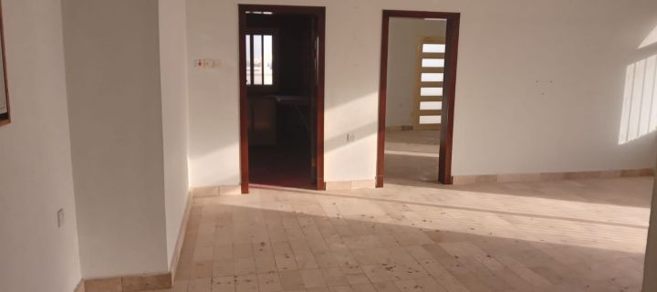 للبيع مبني في الدير يتكون من 3 ادوار 5