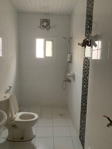 للبيع بناية في جرداب 5