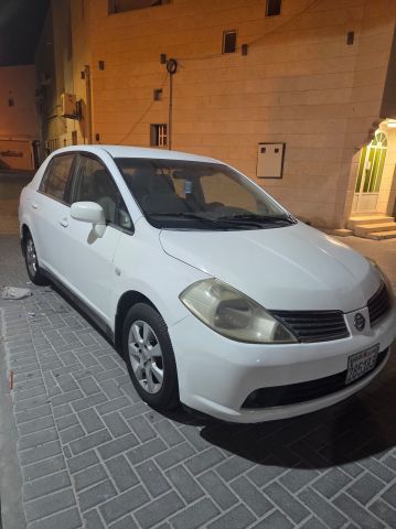للبيع نيسان تيدا 2007