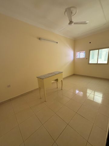 للإيجار شقة في السهلة 2