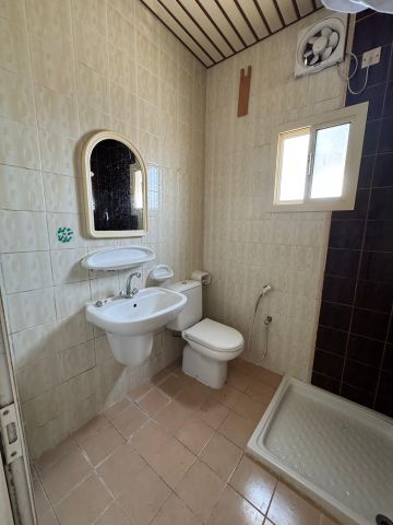 للإيجار شقة في السهلة 3