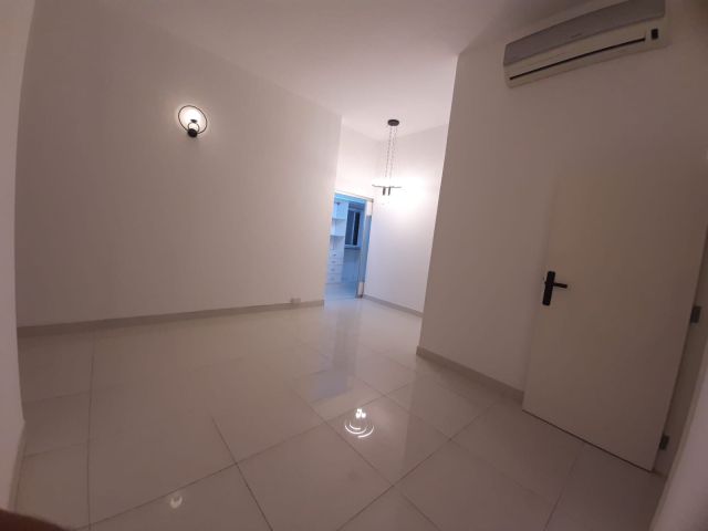 شقة للإيجار في سار / الجنبية  3