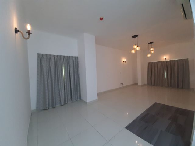 شقة للإيجار في سار / الجنبية  8