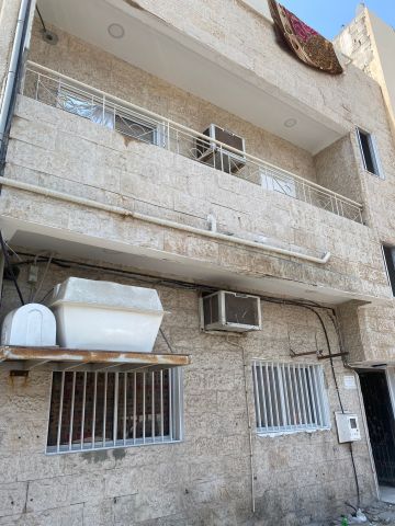 للبيع منزل قديم في المنامة / الحورة 2