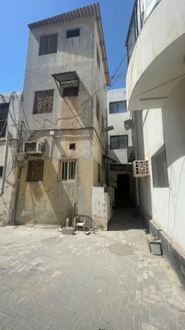 للبيع مبني صغير في المنامة / راس رمان 6