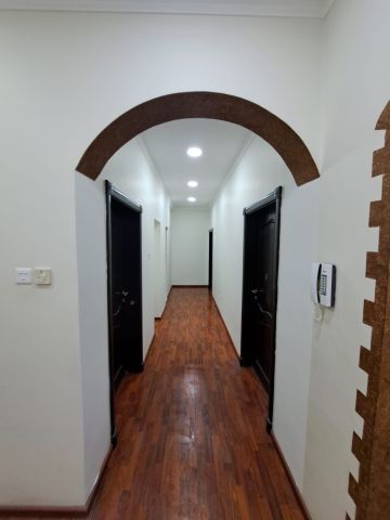 يتوفر شقة للإيجار في الدير بالقرب من المطار 4