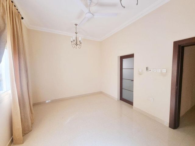 للإيجار شقة في المقشع 7