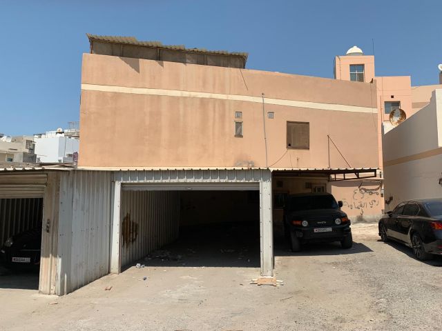 للبيع منزل من دورين في جدحفص  3