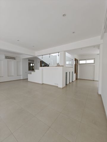 A semi-furnished villa for rent in the Saar area, near St. Christ 2