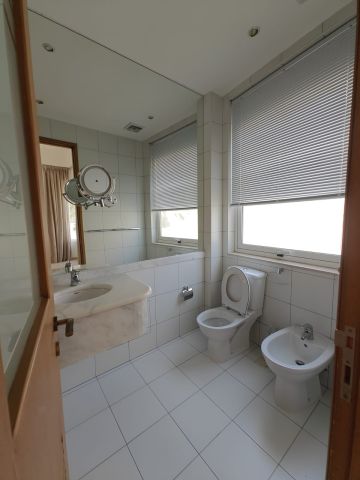 A semi-furnished villa for rent in the Saar area, near St. Christ 8