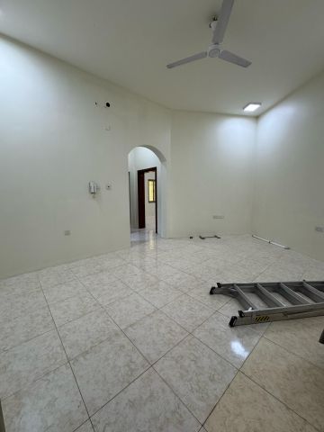 إعلان للإيجار شقة أرضية مريحة للإيجار في موقع متميز بوري 3