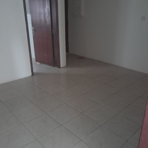 #For rent 2 bedroom apartment with electricity in Ras Ruman behin 2