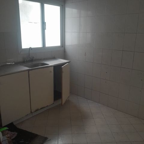 #For rent 2 bedroom apartment with electricity in Ras Ruman behin 8