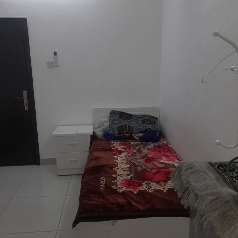 #For rent semi-furnished studio for rent in Riffa, Al-Hajiyyat ar