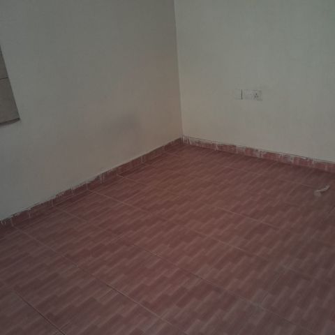 #For rent Studio with electricity for rent in Salmaniya behind Ci