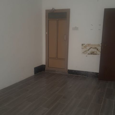 #For rent, a one-bedroom apartment with electricity in Ras Rumman 4