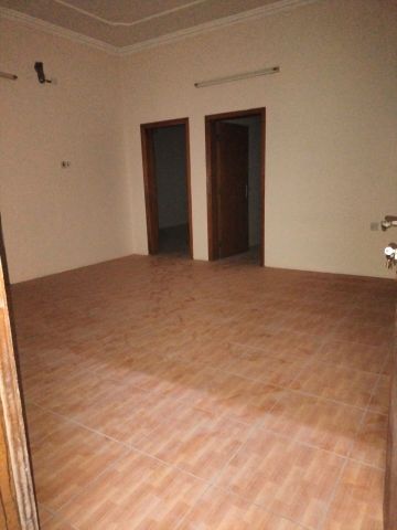 Flat for rent at Jirdab near discovery roundabout 