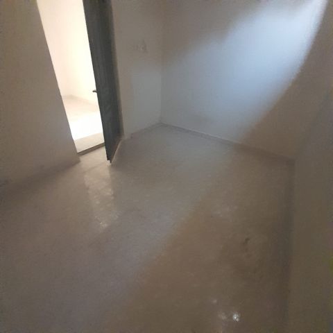 Apartment for rent in Ras Rumman, near Al Zinj Exchange, with ele