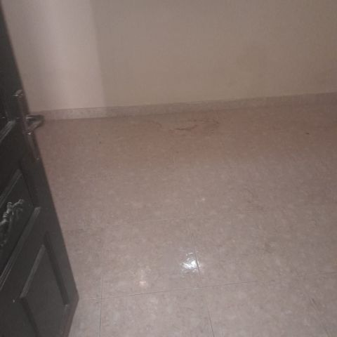 Apartment for rent in Ras Rumman, near Al Zinj Exchange, with ele 3