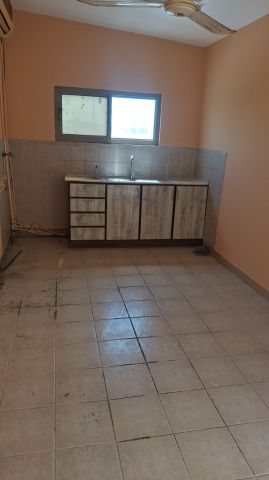 للإيجار شقة استديو في عراد 2