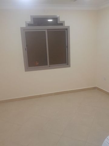 #استوديو مع الكهرباء للايجار في الرفاع الشرقي بجوار بنك البحرين ا