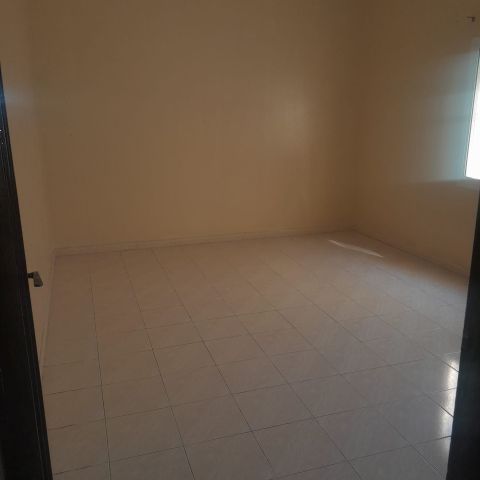 #ForRent: 3-bedroom apartment in Tubli, near Kanoo Mosque. The ap 10