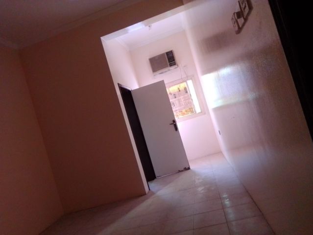 Office apartment for rent in Riffa, Bu Kuwara area, behind Uqba I